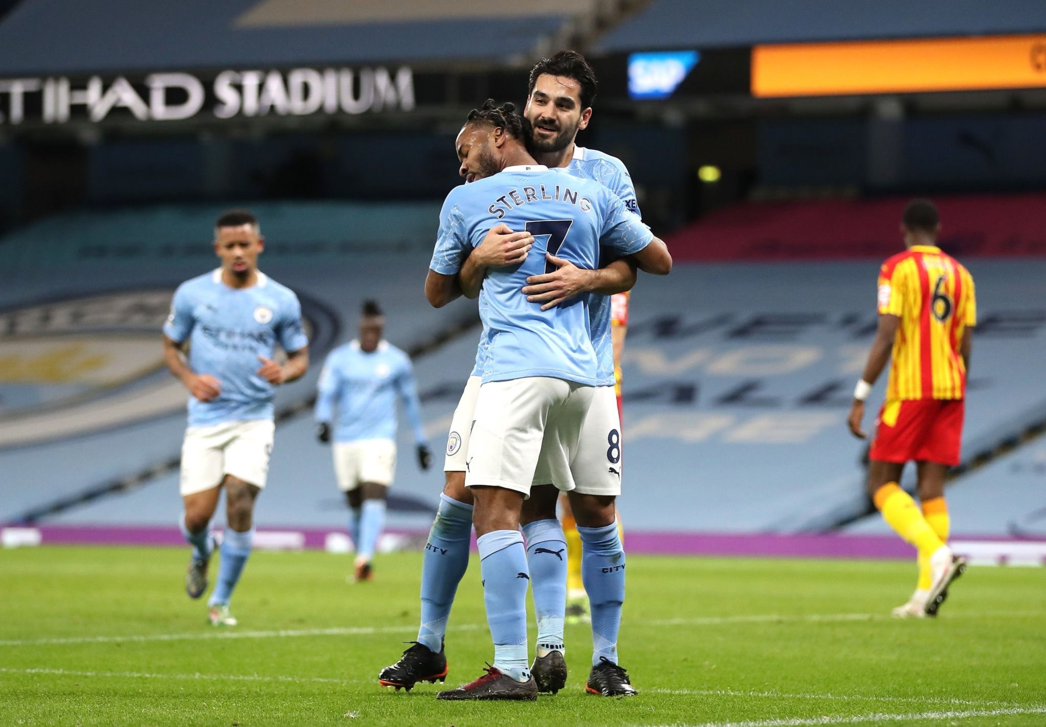 了浓墨重彩 了浓墨重彩